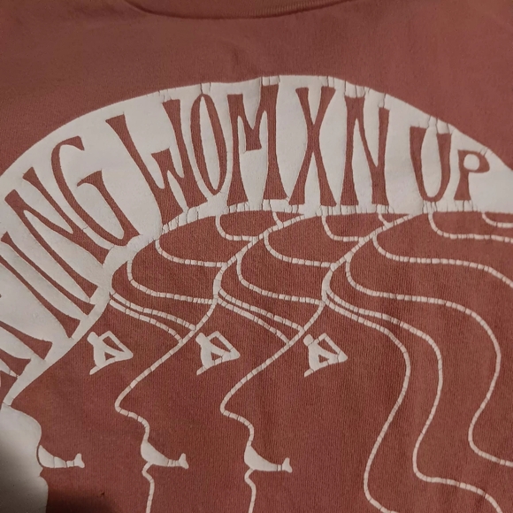 Women's Mauve Graphic Tee - "Lifting Womxn Up" - Picture 8 of 12